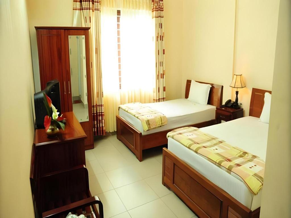 Hong Thang Hotel Hue Exterior photo