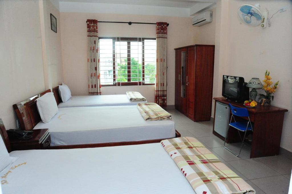 Hong Thang Hotel Hue Room photo